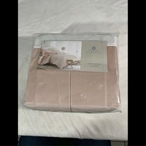NIB $170 [ CalKing ] Bedskirt for Hotel Collection Classic Roseblush Cotton Pink